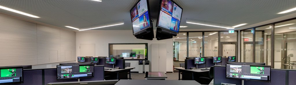 Newsroom (U03)